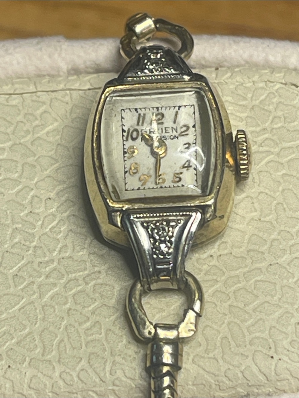 Gruen Precision 1940s